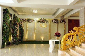 Tam Chau Luxury Hotel,288 Tran Phu Street Bao Loc 674700 Lam Dong,3 star