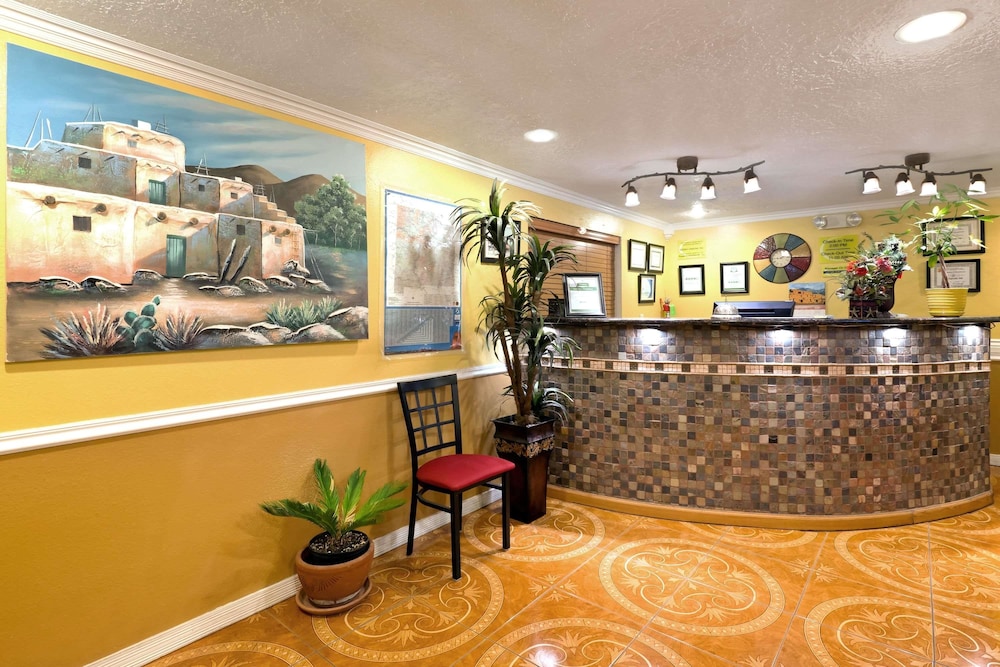 super 8 by wyndham alamogordo white sands