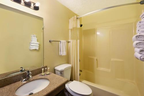 super 8 by wyndham alamogordo white sands