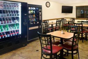 super 8 by wyndham alamogordo white sands