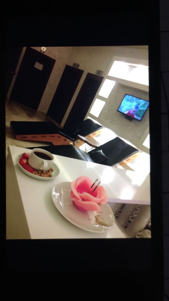 green garden house hotel