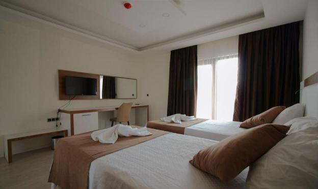 green garden house hotel