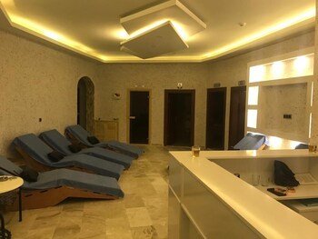 green garden house hotel