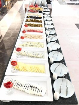 green garden house hotel