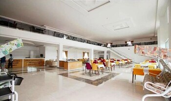 green garden house hotel