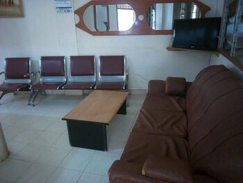 Holiday Guest House,Thika Garissa Highway Matuu,3 star