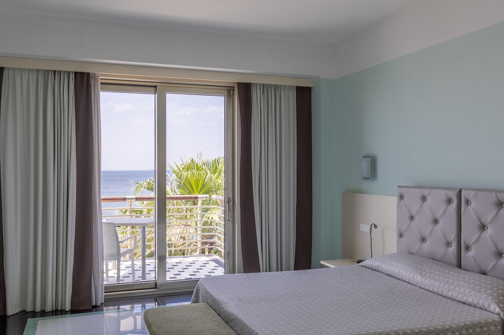 grand hotel salerno