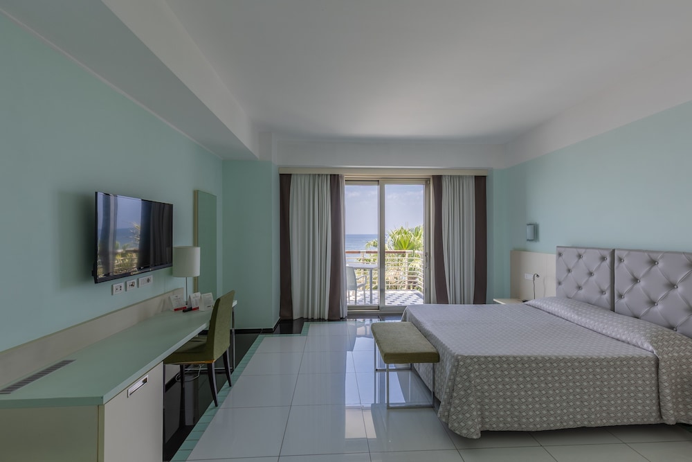 grand hotel salerno