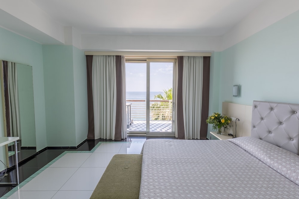 grand hotel salerno