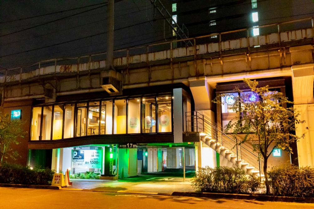 under railway hotel akihabara