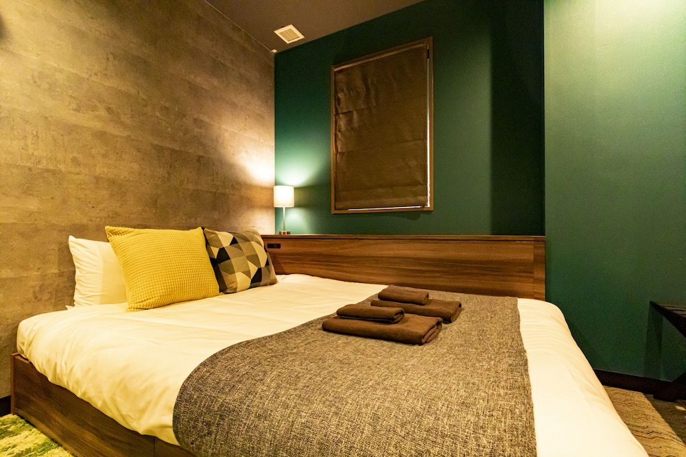 under railway hotel akihabara