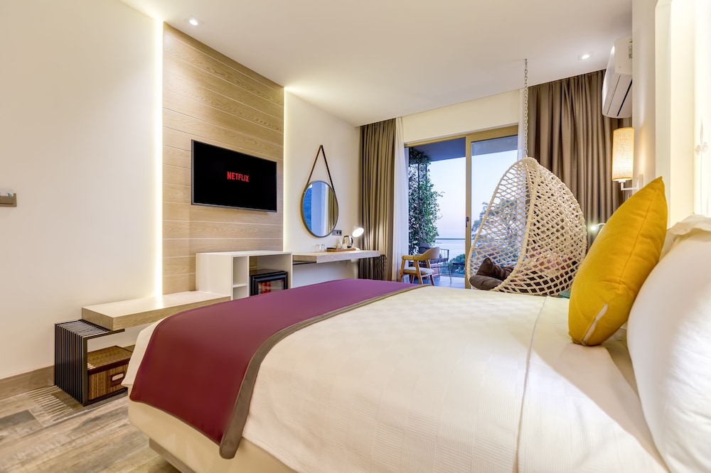 melanippe relaxing hotel adults only