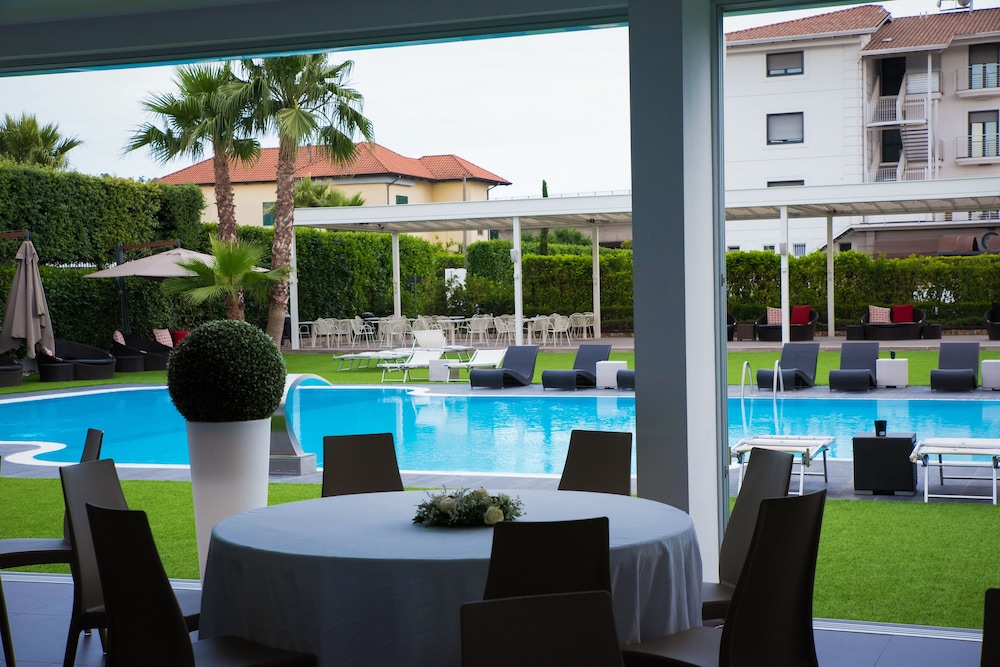 hotel giulia ocean club