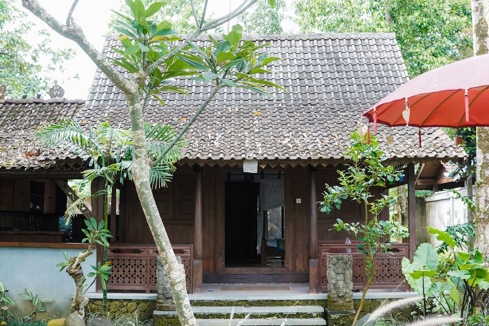 antique sentana villa ubud