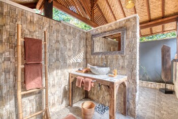 antique sentana villa ubud