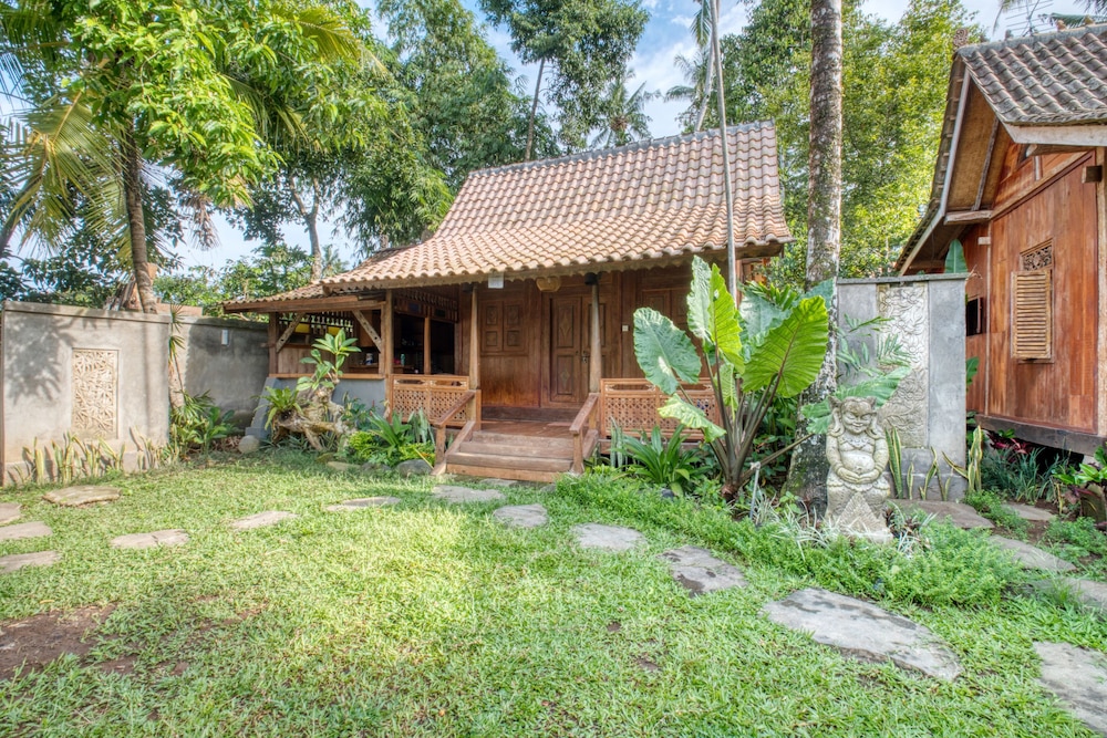 antique sentana villa ubud