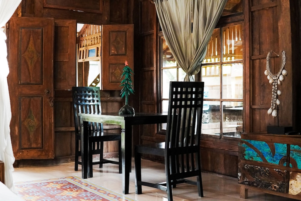 antique sentana villa ubud