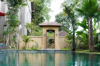 antique sentana villa ubud