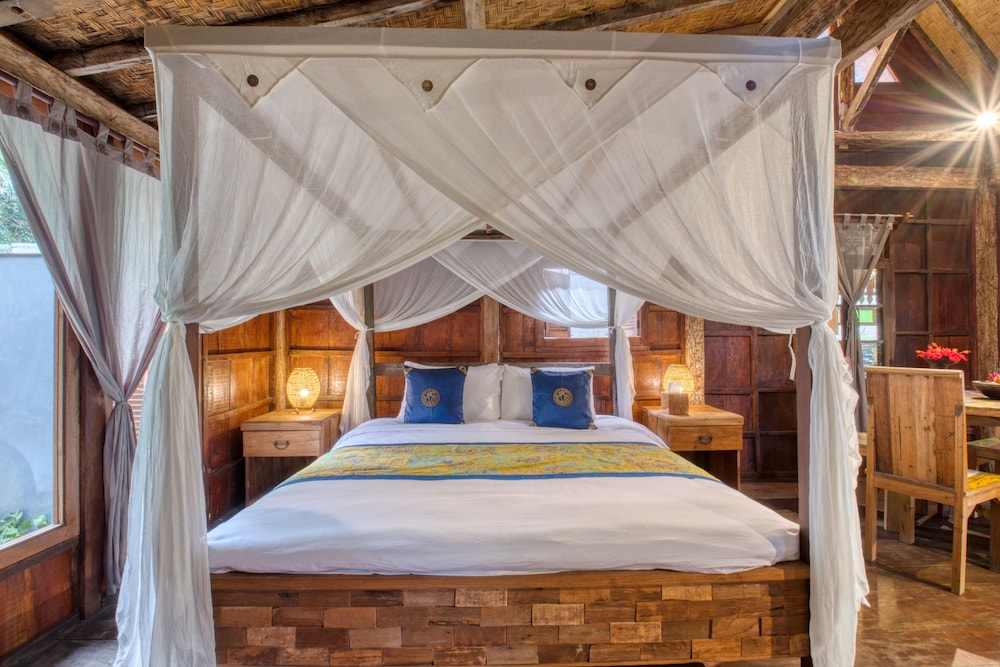 antique sentana villa ubud