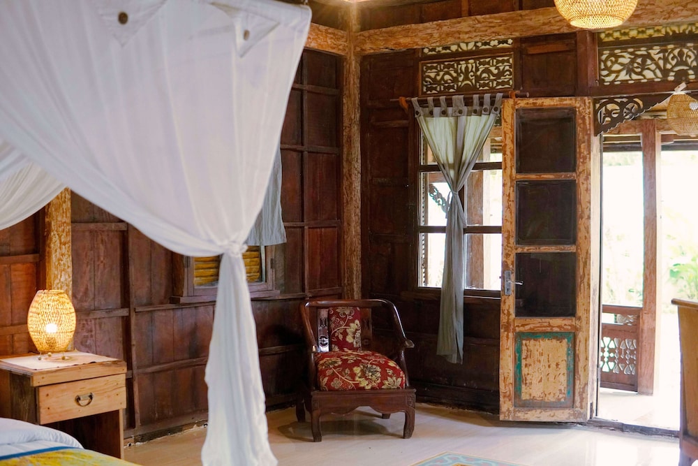 antique sentana villa ubud