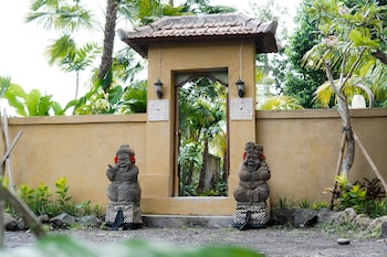 antique sentana villa ubud