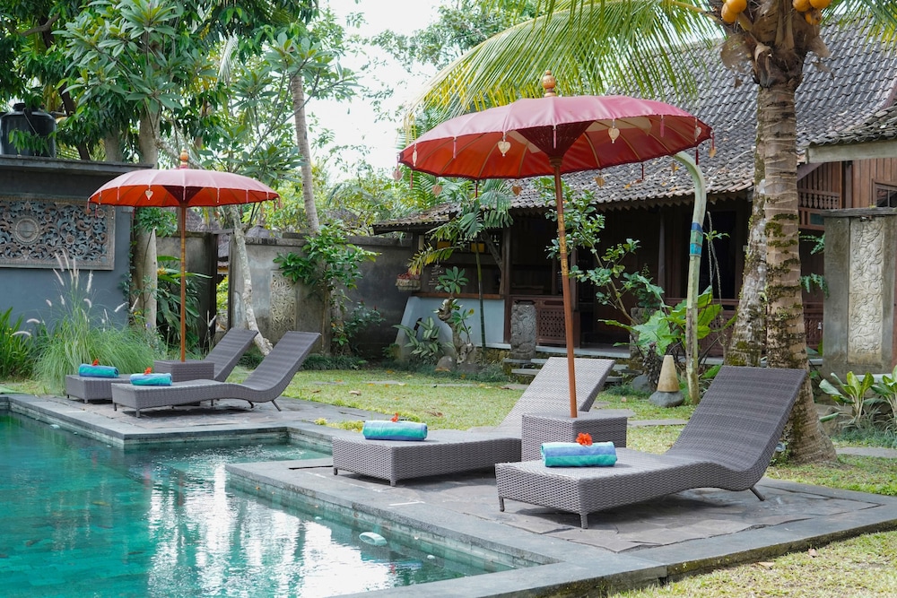 antique sentana villa ubud