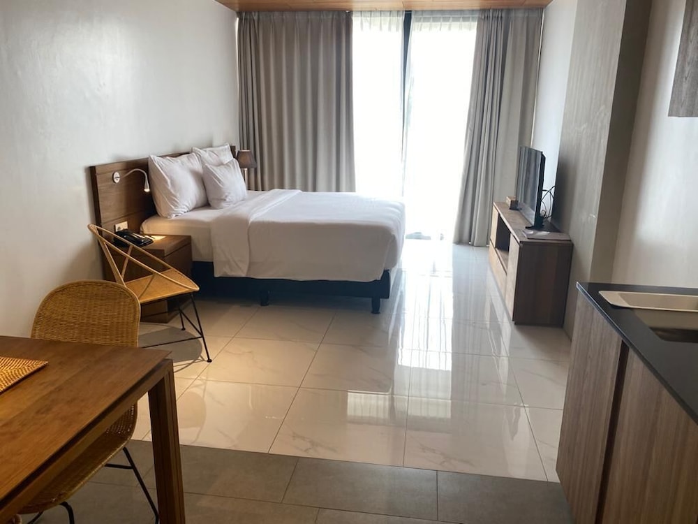 nagomi suites and hotel