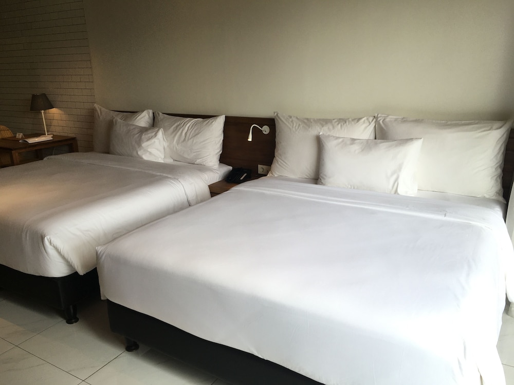 nagomi suites and hotel