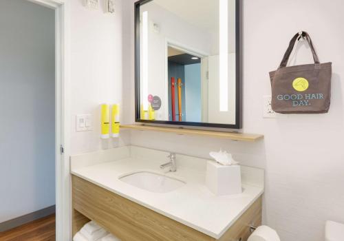 tru by hilton euless dfw west