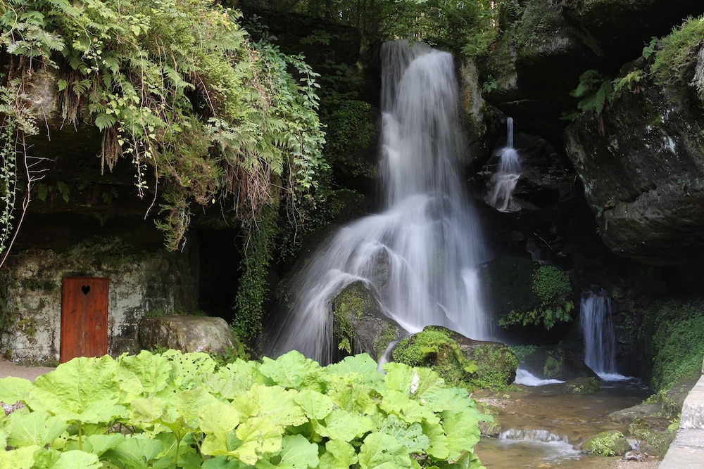 gaststatte and pension lichtenhainer wasserfall