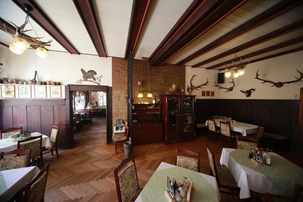 gaststatte and pension lichtenhainer wasserfall