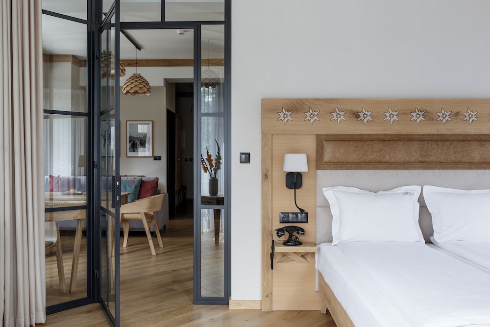 aparthotel cristina