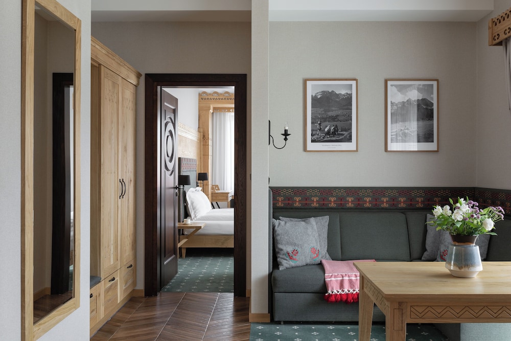 aparthotel cristina