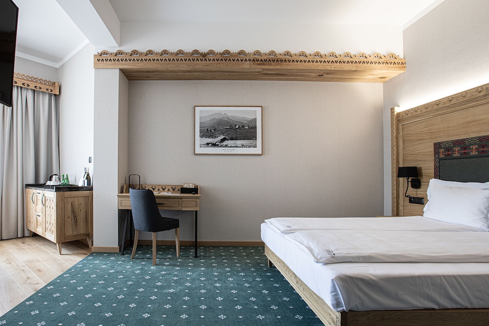 aparthotel cristina