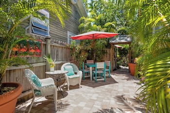 the grand guesthouse