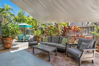 the grand guesthouse