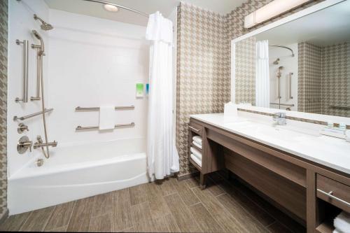 home2 suites by hilton minneapolis mall of america