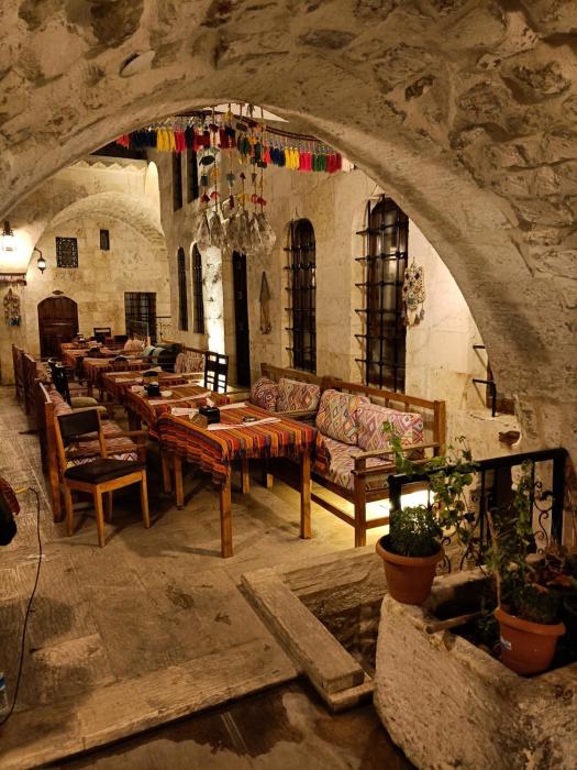 nahrin hotel and art