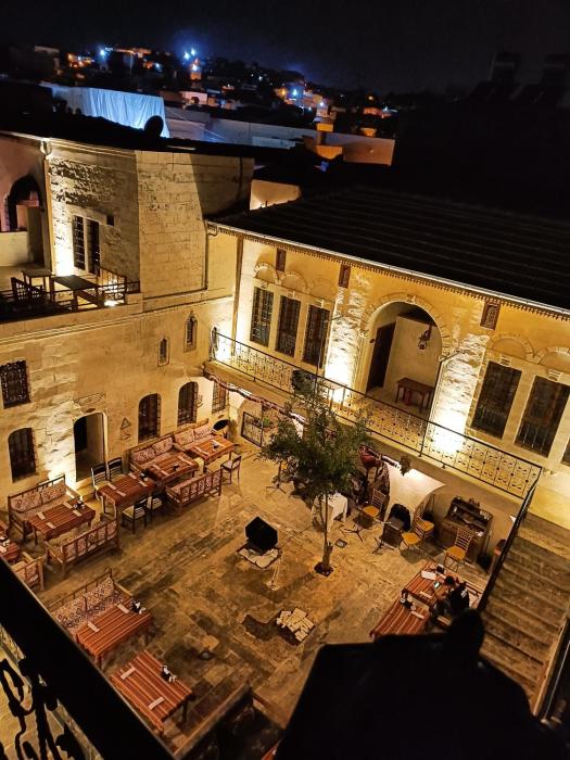 nahrin hotel and art