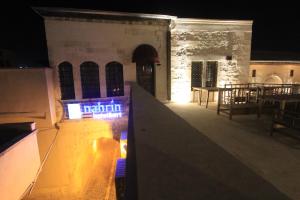 nahrin hotel and art