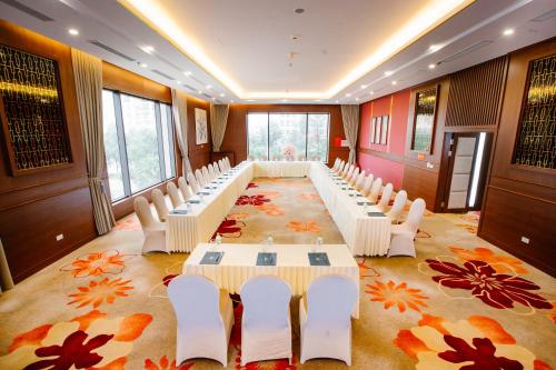 grand phoenix hotel bac ninh