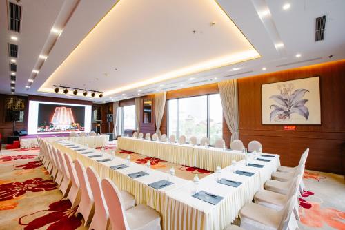 grand phoenix hotel bac ninh
