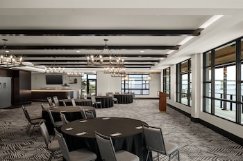 luminary hotel and co autograph collection