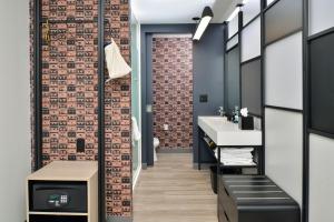 aloft charlotte airport