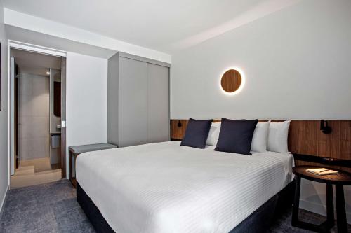 adina apartment hotel melbourne southbank