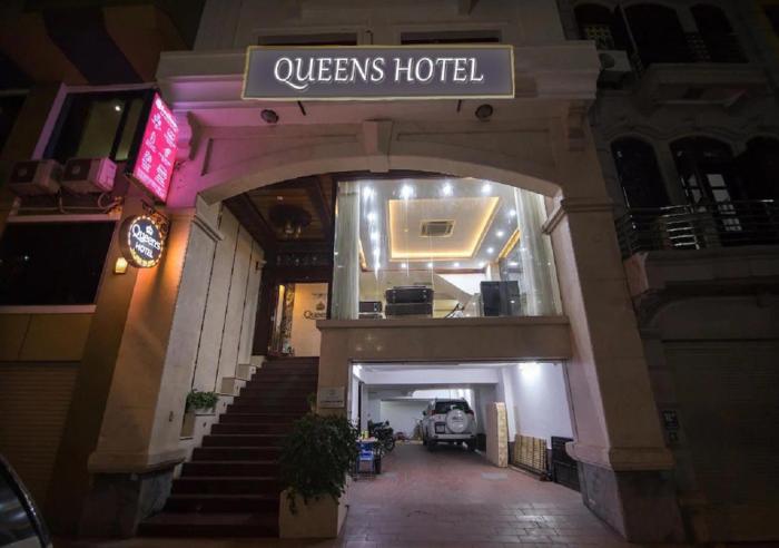 queens hotel