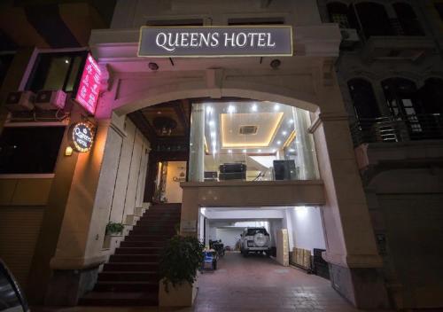 queens hotel