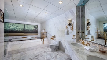 crowne plaza foshan by ihg