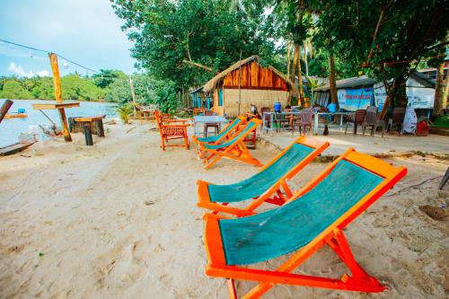 local beach phu quoc