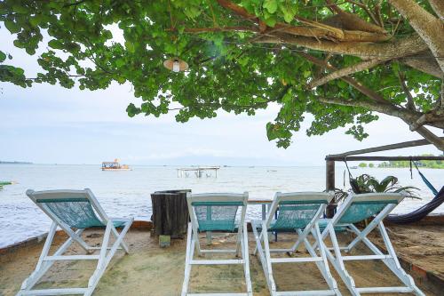 local beach phu quoc